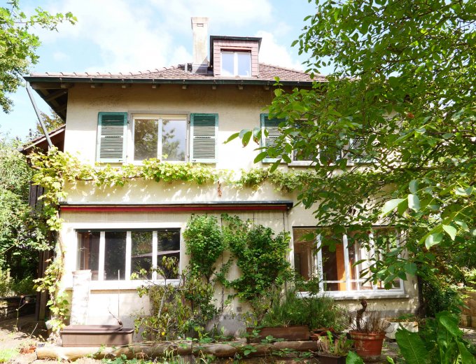 Herrschaftliches Wohnhaus mit grossem Umschwung ...