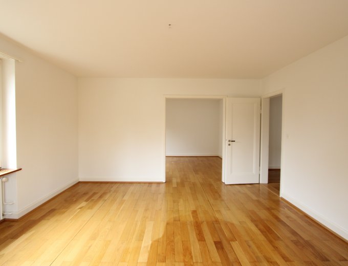 Stilvoll renovierte 4-Zimmerwohnung an der Gellertstrasse ...