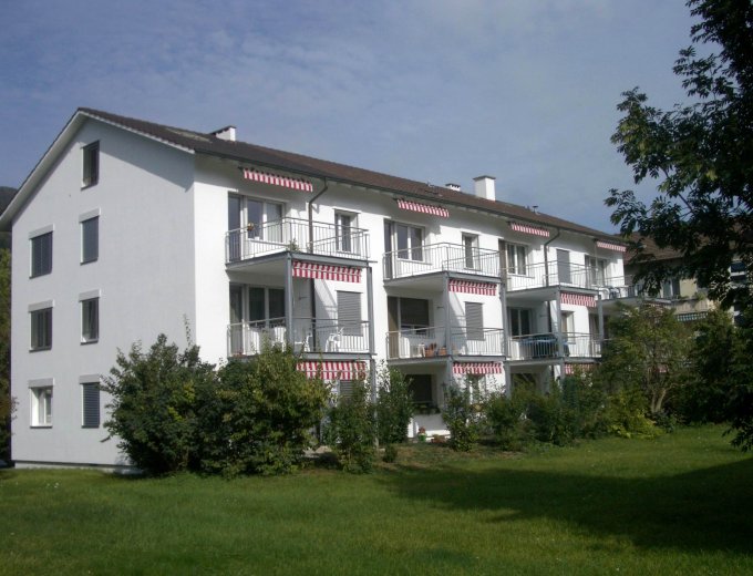 Grosszügige 4.5-Zimmerwohnung mit 2 Gartensitzplätzen ...
