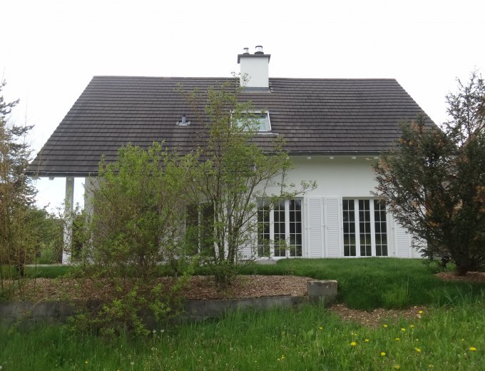 Freistehendes, neu renoviertes Einfamilienhaus am Rande der Bauzone ...